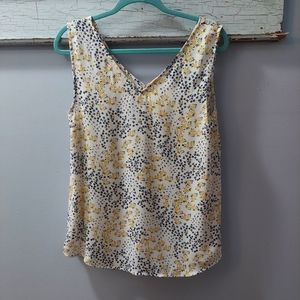 Boutique floral blouse tank